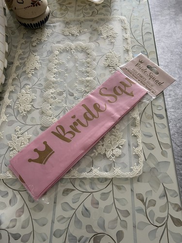 Rose pink gold hen - rose,